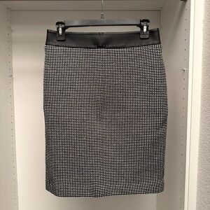 Ann Taylor Black and White Pencil Skirt